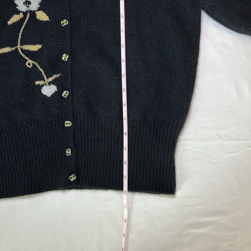 Susan Bristol 1987 Embroidered Button Front Cardigan Short Puff Sleeve Sweater M - Picture 11 of 11